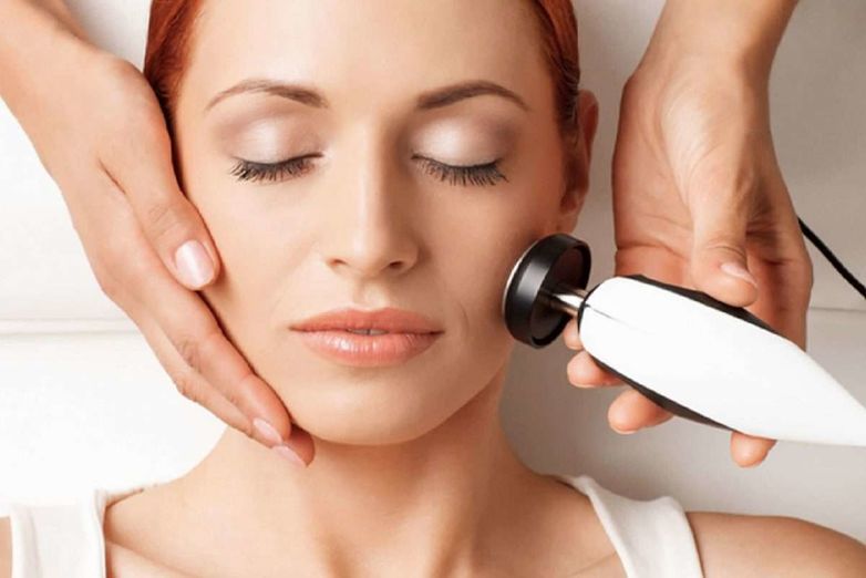 La radiofrequenza viso è una tecnica di medicina e...